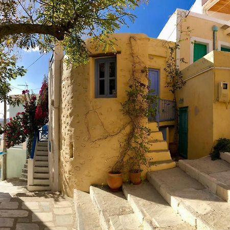 Traditional Medieval Stone House In "Ano Syros" Eksteriør bilde