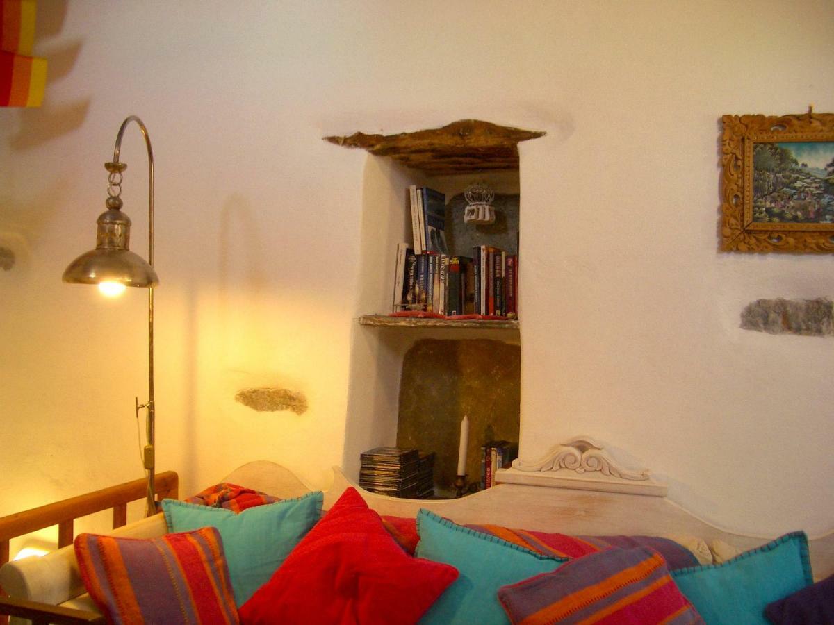 Traditional Medieval Stone House In "Ano Syros" Eksteriør bilde
