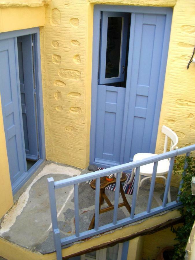 Traditional Medieval Stone House In "Ano Syros" Eksteriør bilde
