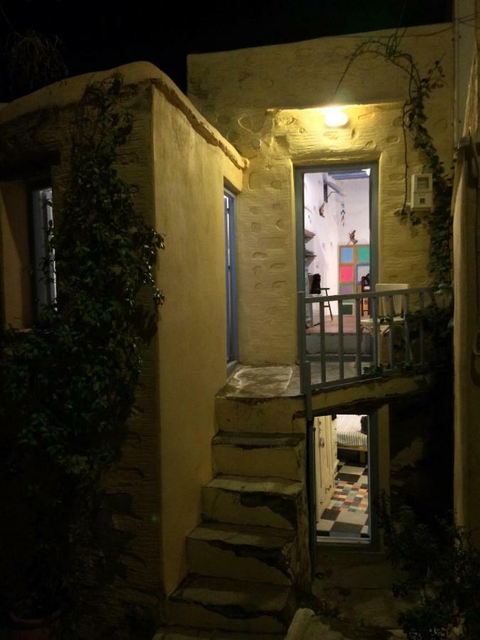 Traditional Medieval Stone House In "Ano Syros" Eksteriør bilde