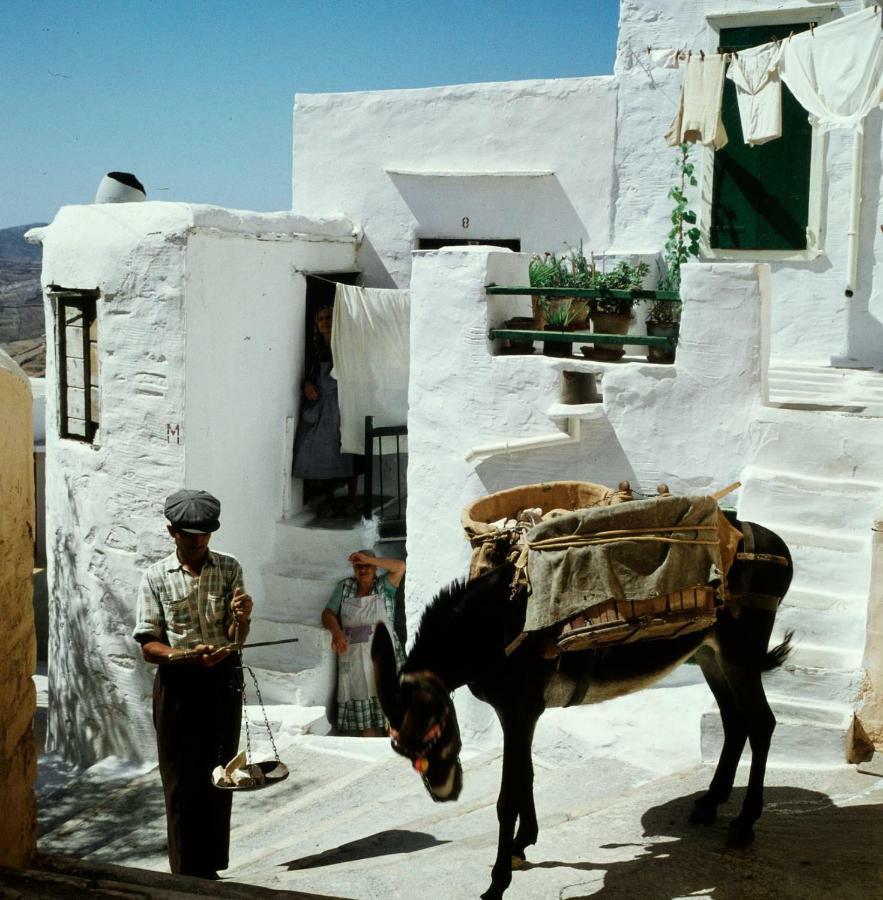 Traditional Medieval Stone House In "Ano Syros" Eksteriør bilde