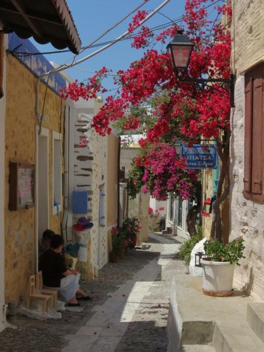 Traditional Medieval Stone House In "Ano Syros" Eksteriør bilde