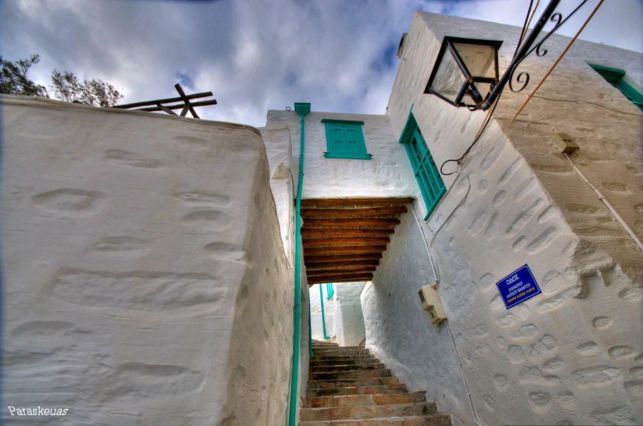 Traditional Medieval Stone House In "Ano Syros" Eksteriør bilde